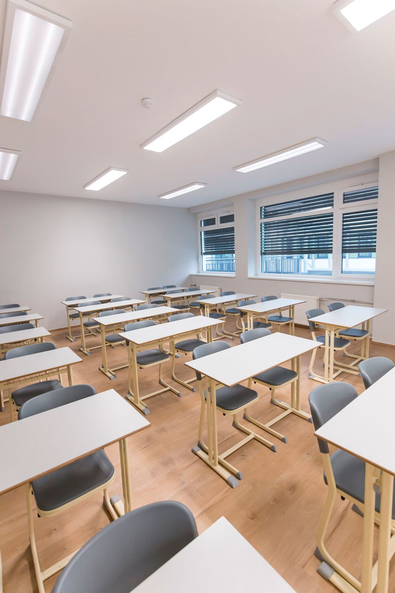 рольшторы для школы?